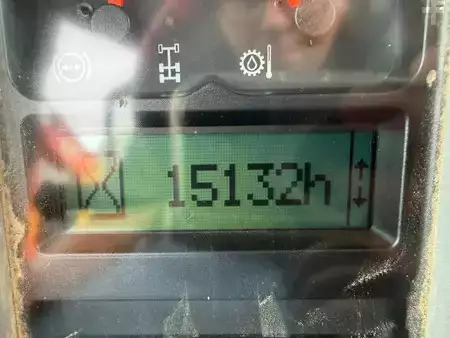 Zalomené klouby-dampry  2006 Volvo A25D (22)