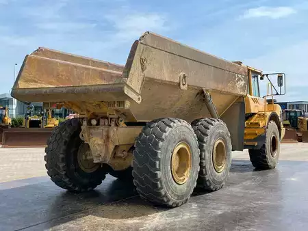 Zalomené klouby-dampry  2006 Volvo A25D (5)