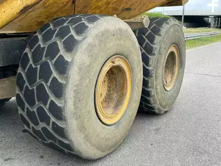Knickgelenkte Muldenkipper/Dumper 2006 Komatsu HM300 (11)
