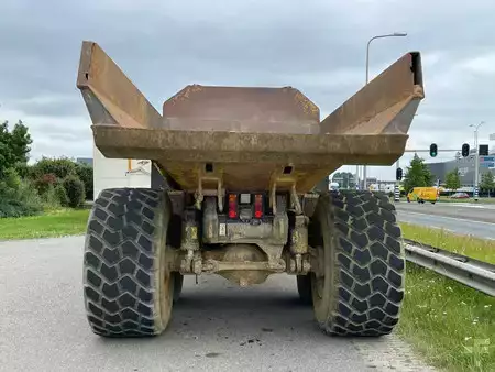 Knickgelenkte Muldenkipper/Dumper 2006 Komatsu HM300 (4)