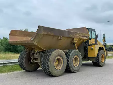 Knickgelenkte Muldenkipper/Dumper 2006 Komatsu HM300 (5)