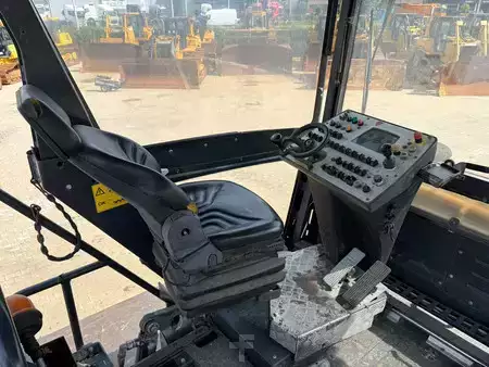 Finišery 2015 BOMAG BF600P-2 incl. 2 x 75 cm extensions (37)
