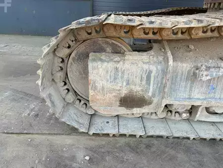 Escavatori cingolati 2019 Liebherr R922LC (11)