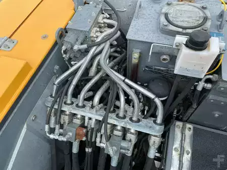 Hydraulic Excavators 2017 Liebherr R914 Compact Litronic (26)