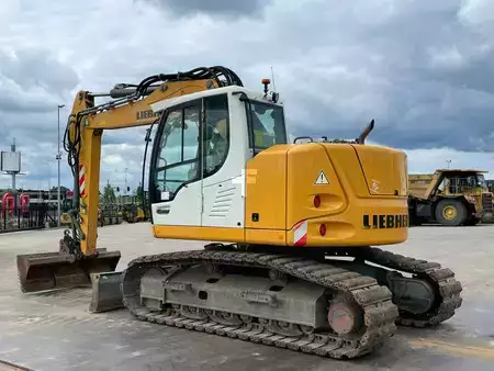 Hydraulic Excavators 2017 Liebherr R914 Compact Litronic (3)
