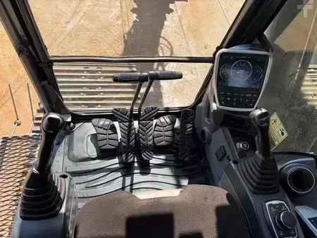 Kettenbagger 2016 Hyundai HX330 (22)