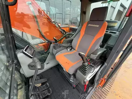 Kettenbagger 2016 Doosan DX235NLC-5 (20)