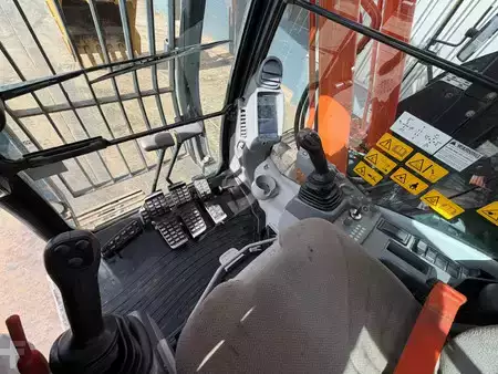 Telakaivinkoneet  2018 Hitachi ZX225US5LC (21)
