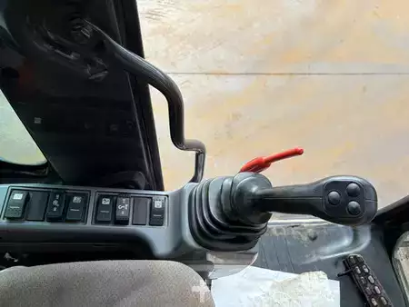 Telakaivinkoneet  2018 Hitachi ZX225US5LC (23)