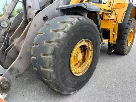 Chargeuse sur pneus 2014 Volvo L150H (11)