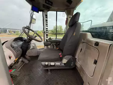 Chargeuse sur pneus 2014 Volvo L150H (16)