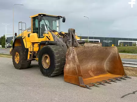 Chargeuse sur pneus 2014 Volvo L150H (7)
