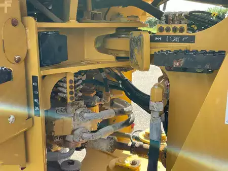 Kolové nakladače 2023 Caterpillar 926M (14)