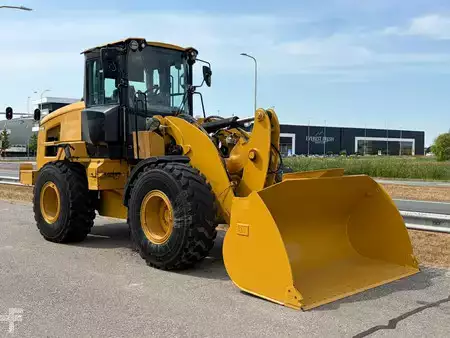 Kolové nakladače 2023 Caterpillar 926M (7)