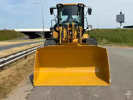 Kolové nakladače 2023 Caterpillar 926M (8)