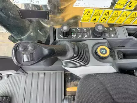 Koparki gąsienicowe 2019 Caterpillar 320GC (26)
