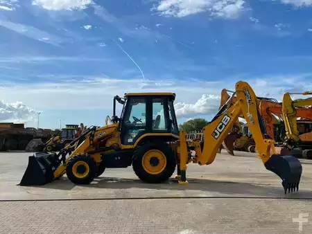 Koparko - Ładowarki sztywne 2026 JCB 3DX 4WD hammerlines (11)