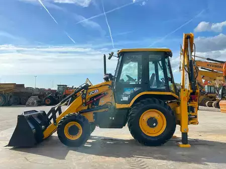 Koparko - Ładowarki sztywne 2026 JCB 3DX 4WD hammerlines (1)