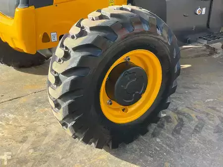 Koparko - Ładowarki sztywne 2026 JCB 3DX 4WD hammerlines (14)