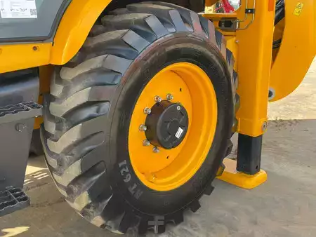 Koparko - Ładowarki sztywne 2026 JCB 3DX 4WD hammerlines (15)