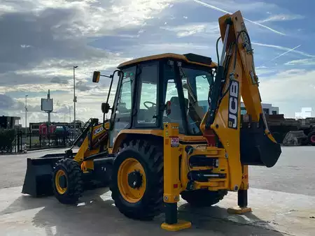 Koparko - Ładowarki sztywne 2026 JCB 3DX 4WD hammerlines (3)