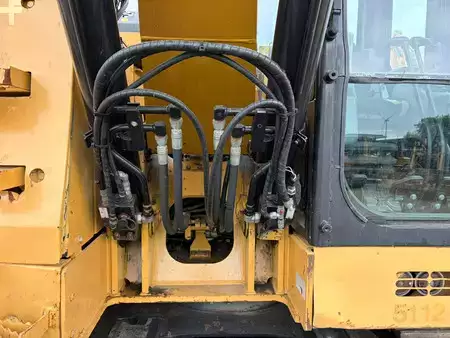 Kettenbagger 2018 Caterpillar 315FLCR (18)