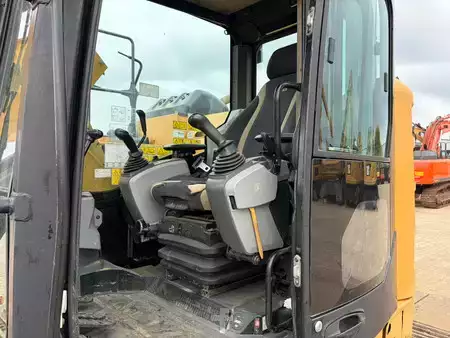 Kettenbagger 2018 Caterpillar 315FLCR (21)