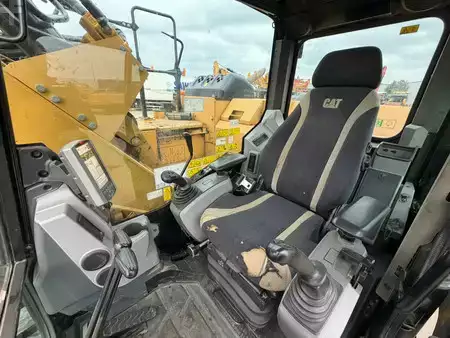 Kettenbagger 2018 Caterpillar 315FLCR (22)