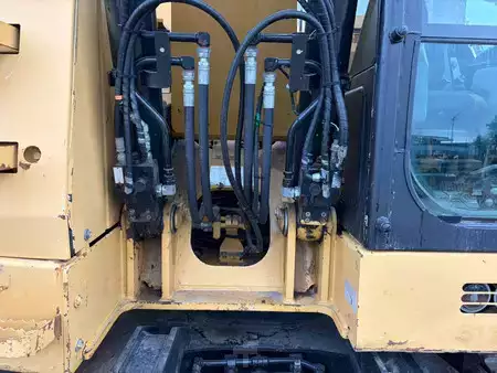 Kettenbagger 2018 Caterpillar 315FLCR (9)