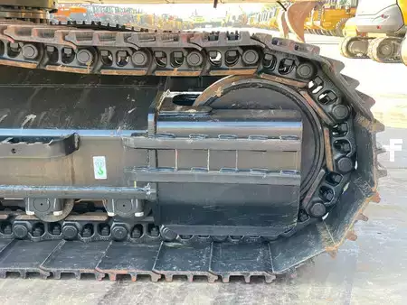 Beltegraver 2026 Caterpillar 324 (12)