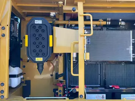 Beltegraver 2026 Caterpillar 324 (28)