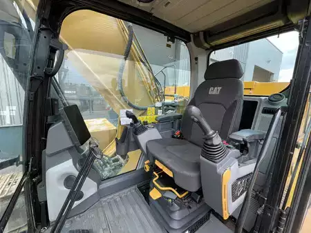 Koparki gąsienicowe 2019 Caterpillar 330 07A (20)