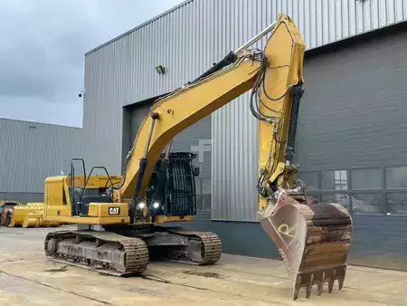 Koparki gąsienicowe 2019 Caterpillar 330 07A (7)