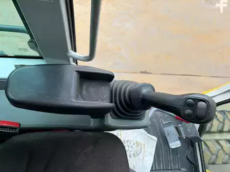 Mobilbagger 2018 Takeuchi TB295W-1 (24)