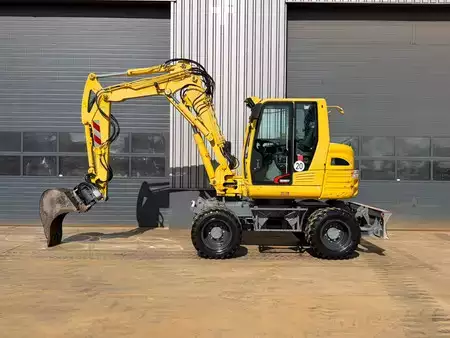 Mobilbagger 2017 Takeuchi TB295W-1 (1)