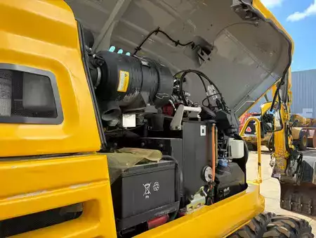 Mobilbagger 2017 Takeuchi TB295W-1 (38)