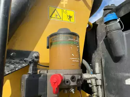 Guindastes móveis 2018 Caterpillar MH3024 (40)