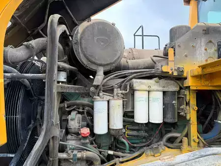 Chargeuse sur pneus 2011 Volvo L150G (24)