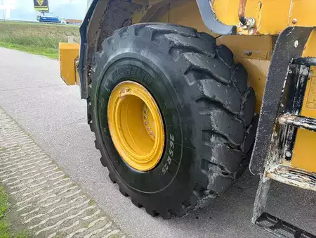 Kolové nakladače 2012 Caterpillar 966K (14)