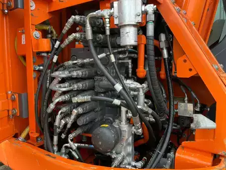 Rupsgraafmachines 2014 Doosan DX140LCR-3 (33)