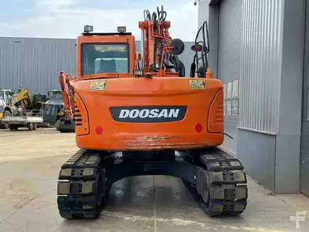 Rupsgraafmachines 2014 Doosan DX140LCR-3 (4)