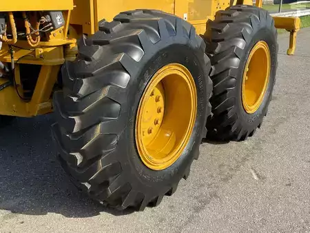 Graders 2021 Caterpillar 140k (11)