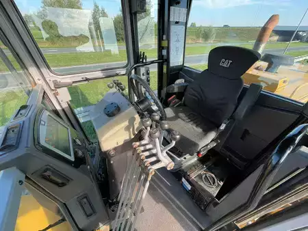 Graders 2021 Caterpillar 140k (17)