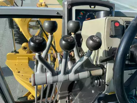 Graders 2021 Caterpillar 140k (22)