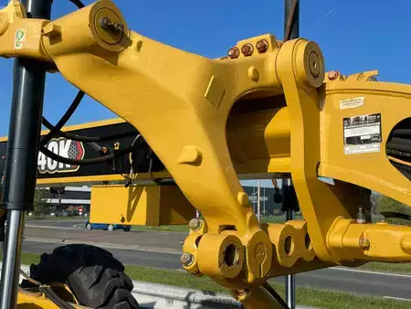 Graders 2021 Caterpillar 140k (26)
