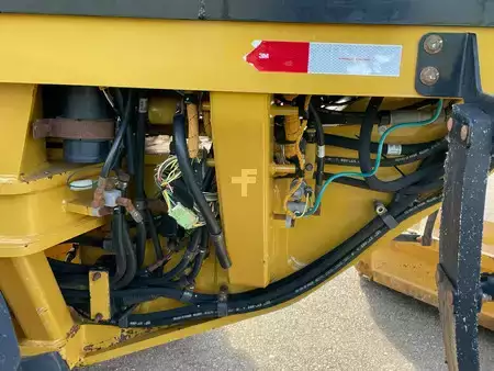 Graders 2021 Caterpillar 140k (32)
