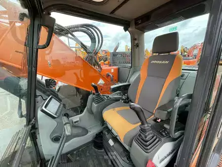 Korečková rýpadla 2015 Doosan DX235LCR-5 (20)