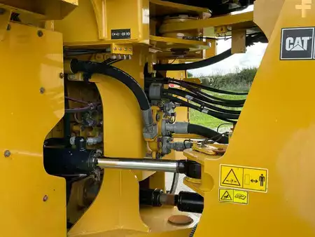 Hjullæsser 2016 Caterpillar 980M certified rebuild (16)