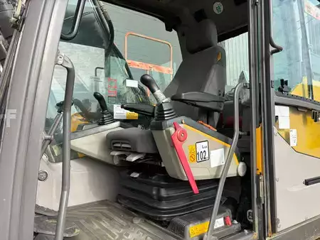 Rupsgraafmachines 2019 Volvo EC220EL (20)
