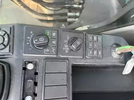 Rupsgraafmachines 2019 Volvo EC220EL (26)